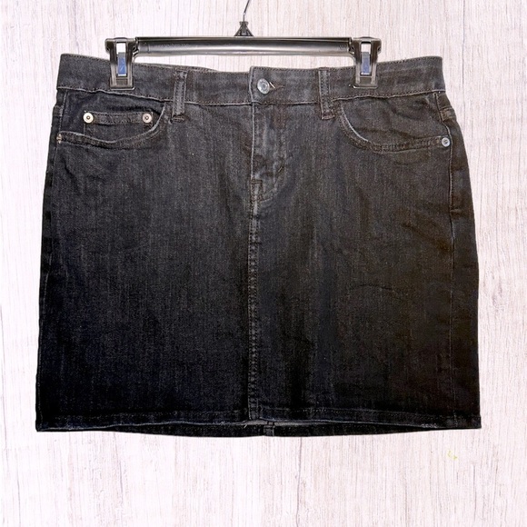 H&M LOGG Black Denim Coastal Cowgirl Style Mini Skirt Label of Graded Goods‎ - Picture 1 of 4